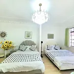 Lingju B&B - Jing\'An Temple Branch