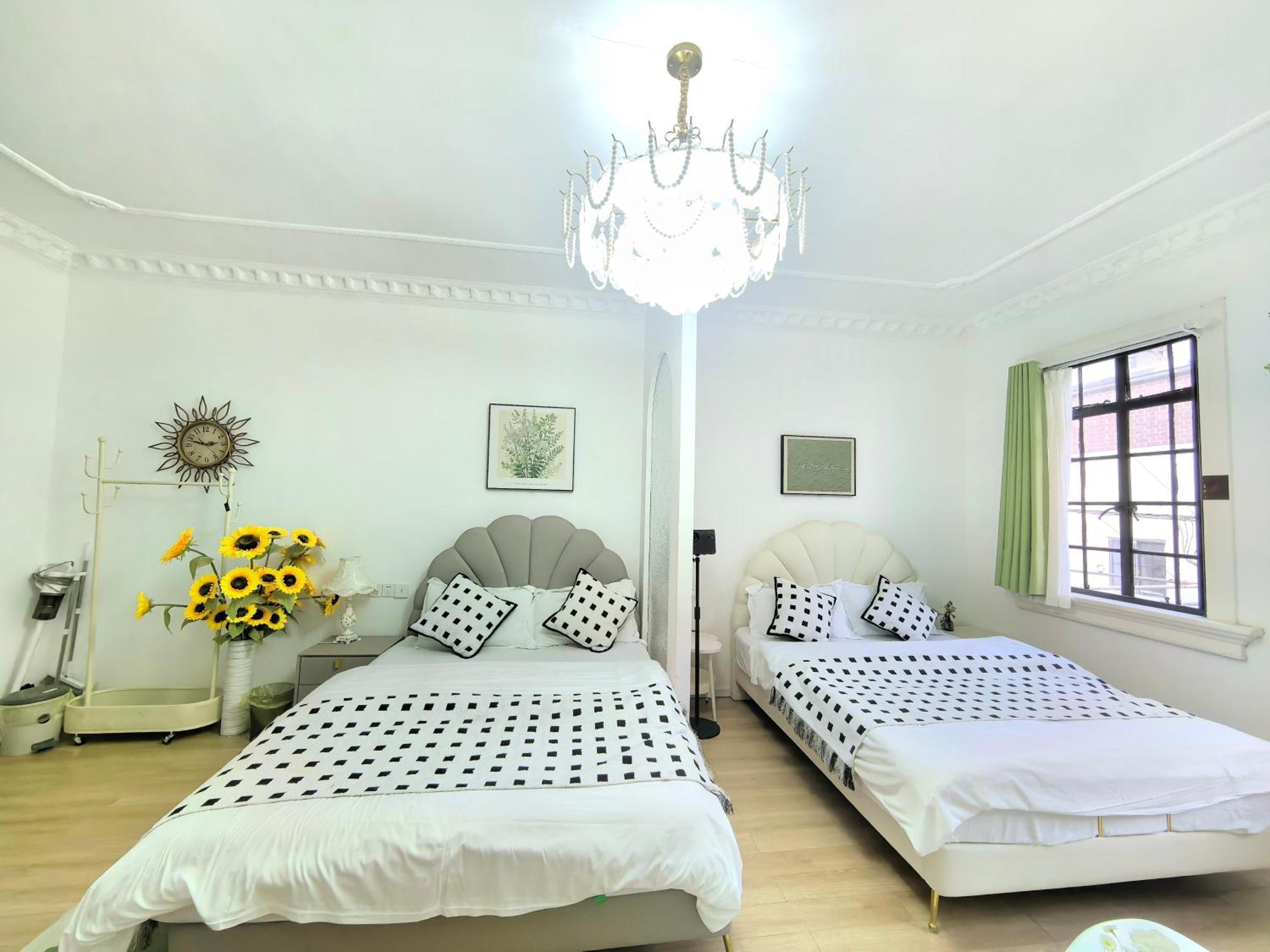 Lingju - Jing'an Temple Branch Apartment